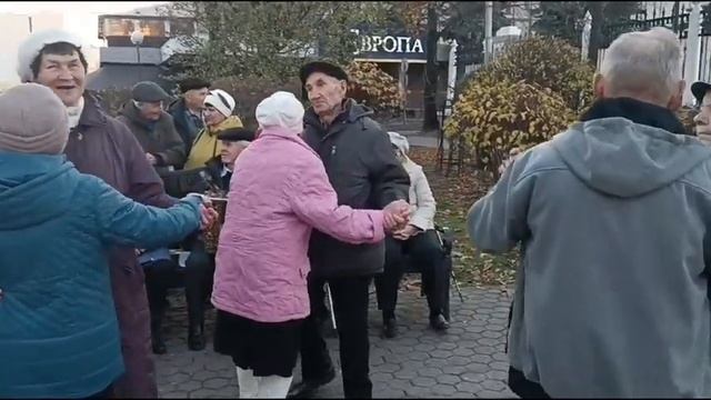 05.11.2023. Любимые встречи в парке Гомеля. смотреть онлайн