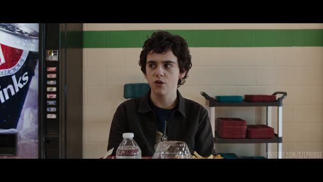 Шазам и Супермен в школьной столовой | Шазам (2019)