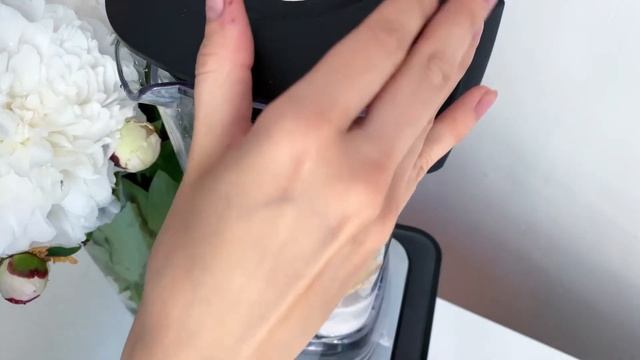 Летний смузи в высокоскоростном блендере King Mix смотреть онлайн