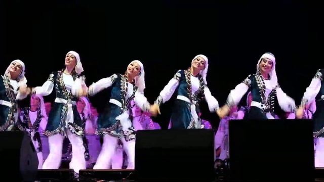 Фестиваль во Франции смотреть онлайн