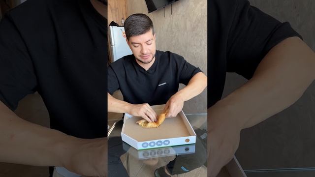 Как же правильно есть пиццу? смотреть онлайн