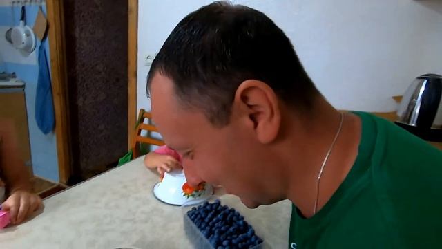 УСТРОИЛА СЕМЬЕ ДЕГУСТАЦИЮ/КУПИЛА BABY ОСЬМИНОГОВ ПО КОРЕЙСКИ. смотреть онлайн