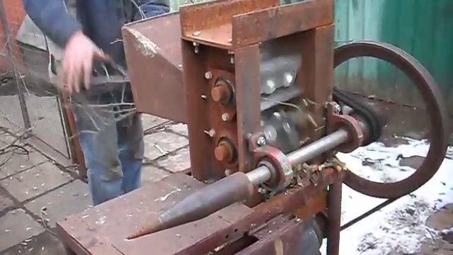 Измельчитель веток смотреть онлайн