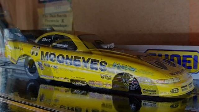 1/24 scale slotcar drag racing. Gassers n Funnys wheels up. смотреть онлайн