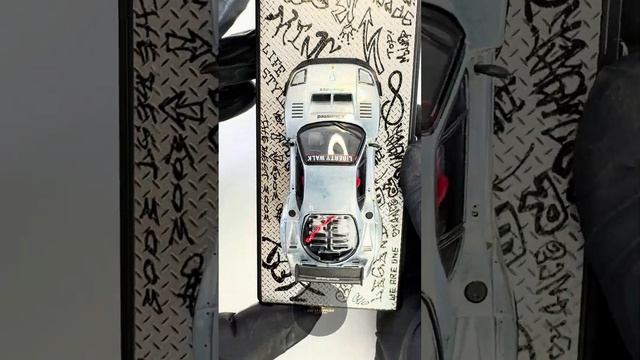 Inno64 RAW CHASE Ferrari F40 LBWK HONG KONG TOYCAR SALON 2023 SPECIAL EDITION 1:64 смотреть онлайн