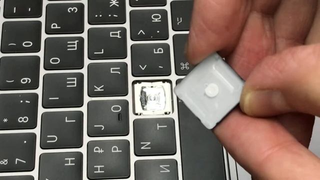 Чистка кнопок MacBook Pro 2016-2019. смотреть онлайн