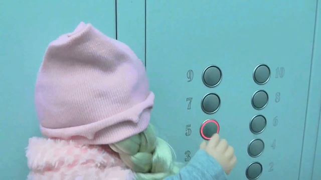 ❀ СЕСТРИЧКА БЕБИ БОН ВИКА ПЛАЧЕТ УПАЛА НА ПРОГУЛКЕ ❀ ВИДЕО ПРО БЕБИ БОНОВ смотреть онлайн
