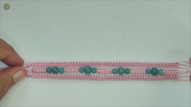DIY Triple Square Knot Bracelet With Stone Beads | Macrame Bracelet Tutorial смотреть онлайн