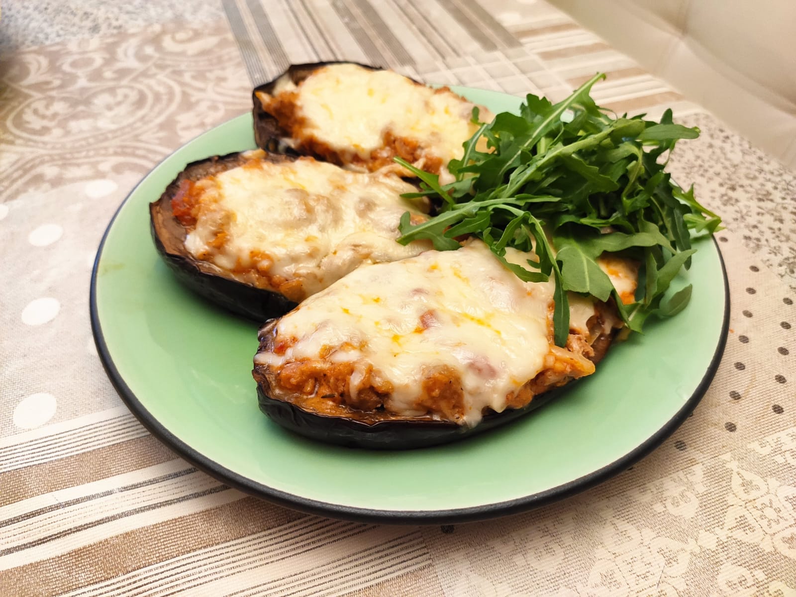 Фаршированные баклажаны в соусе! Нежное блюдо, это очень вкусно, попробуйте обязательно! смотреть онлайн