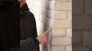 Оформление угла декоративным кирпичом без угловых элементов