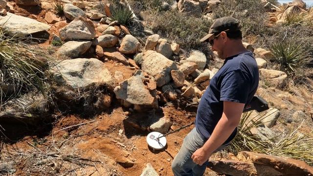 Winching Boulders to FIND GOLD | 55,000 Pounds Winched! смотреть онлайн