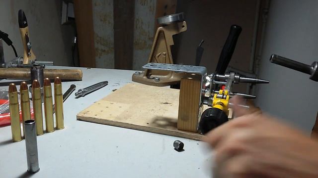 410 калибр. Сборка патрона с пулей 9,6х53 ланкастер. 410 gauge reload. смотреть онлайн