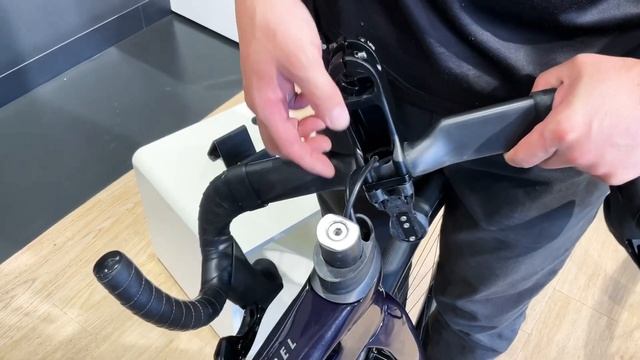 思わず買ってしまいそうになる究極のエアロロードバイクGIANT PROPELのご紹介！！ツールでも大活躍！ смотреть онлайн