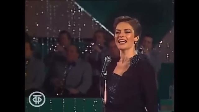 Песня года 1981_5…Ирина Понаровская… Я любовь… смотреть онлайн