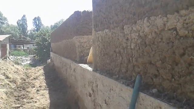 Строительство стен из глинянных домов. смотреть онлайн