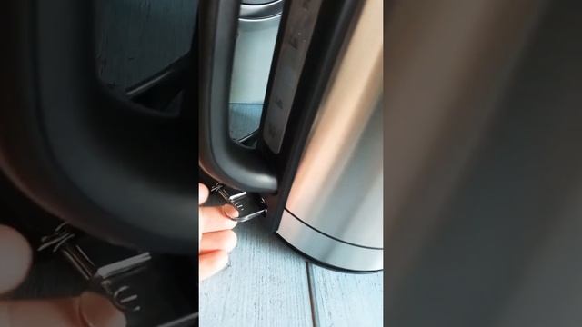 Чайник Polaris PWK 1898CA Trinity Collection смотреть онлайн