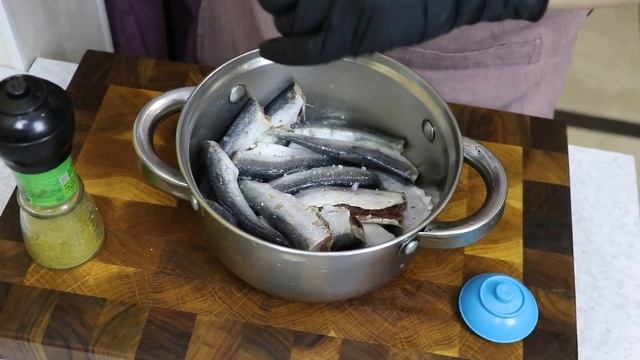 ТЕПЕРЬ РЫБУ ЖАРЮ ТОЛЬКО ТАК / САЛАКА В КУНЖУТЕ смотреть онлайн