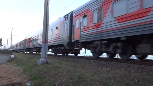 2ЭС4К 104 с поездом №642 Адлер — Ростов. смотреть онлайн