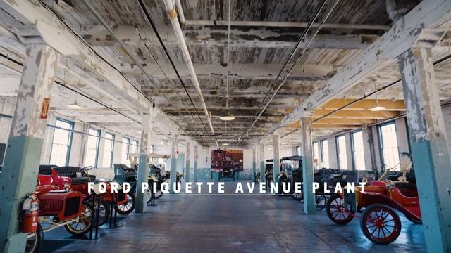 Exploring Local History in Detroit, Michigan смотреть онлайн