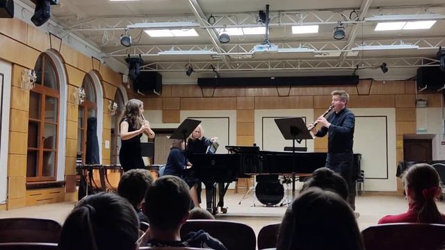 Saint-Saëns Tarantelle for flute, clarinet and piano op.6 смотреть онлайн