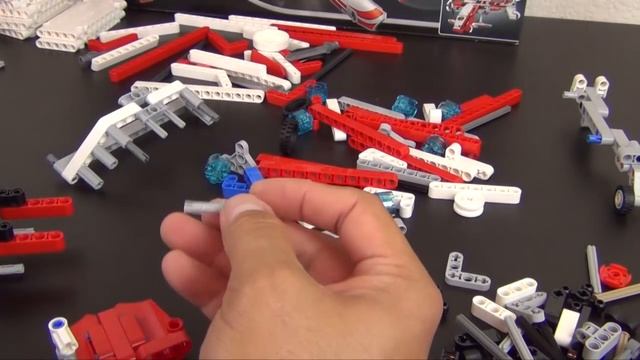 Let's Build - LEGO Technic Fire Plane Set #42040 - Part 1 смотреть онлайн