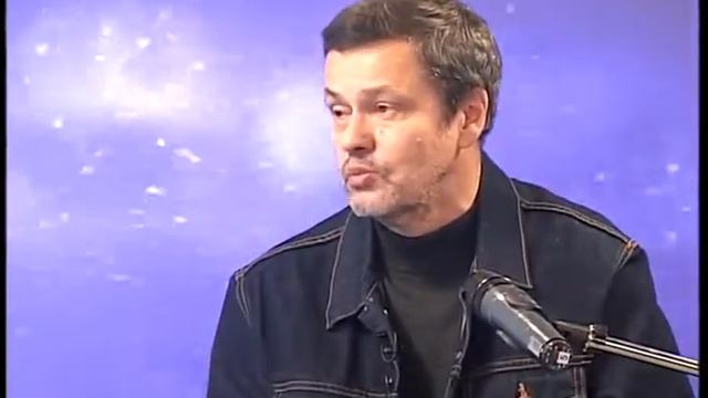 Писатель и переводчик Валерий Исхаков о том, как он стал художником смотреть онлайн