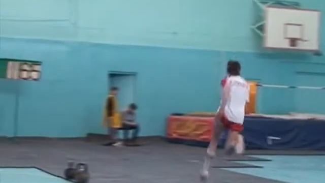 Турнир прыгунов в высоту «Годы детства» смотреть онлайн