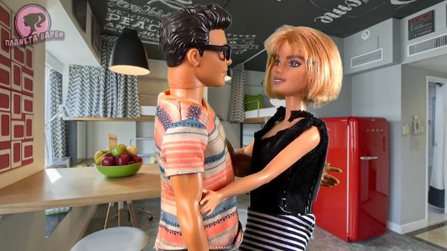БАРБИ МАКИЯЖ ДЛЯ КЕНА! Мультики для девочек Барби на русском Barbie Серия 59 смотреть онлайн