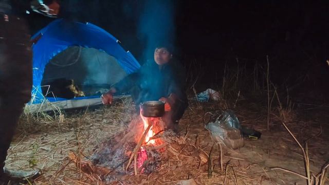 Group Night Camping in Deep Forest ?️ смотреть онлайн