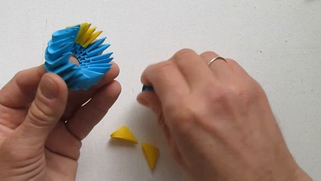 МИНЬОН Оригами. Легкая Поделка из Модулей Своими Руками смотреть онлайн