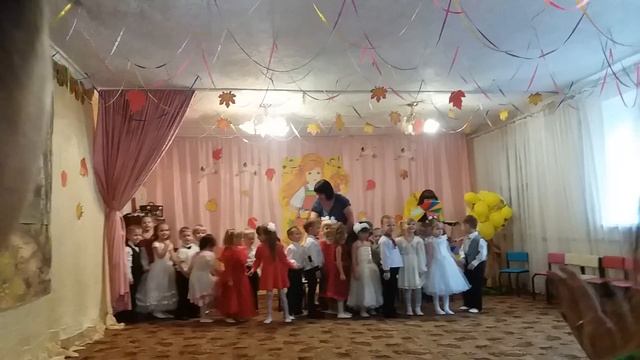 Осенний бал в детском саду "Колокольчик" смотреть онлайн