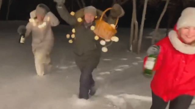 с днем рождения подруга смотреть онлайн