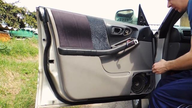Как снять обшивку передней двери на Subaru Forester SF смотреть онлайн