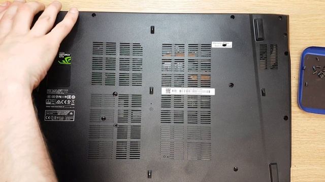 MSI GL72 6QD (MS-1796) 17.3 FHD disassemble to replace thermal grease and clean MSI.lv смотреть онлайн