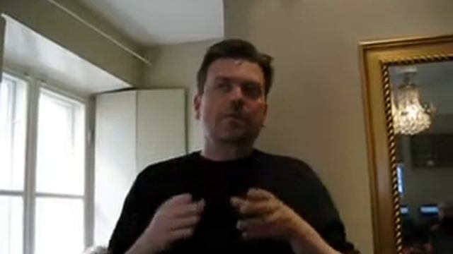 Jukka Relander puhuu Vihreän miesliikkeen asevelvollisuuskeskustelussa 1 смотреть онлайн