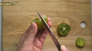 Как красиво нарезать киви.Цветок из киви.