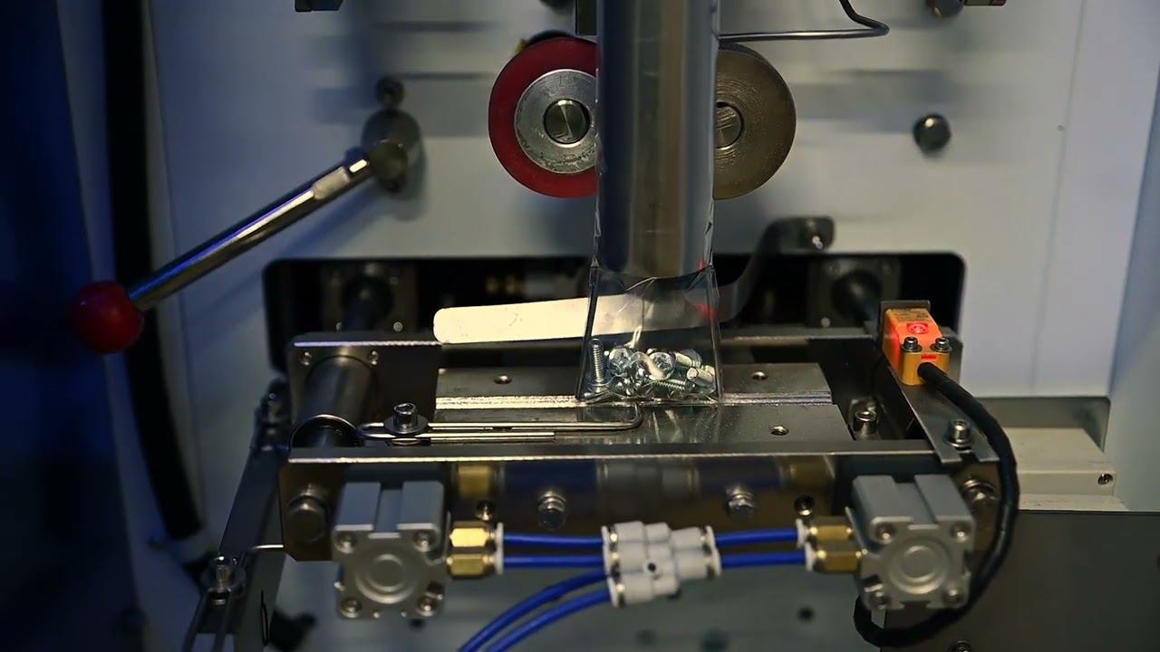 Фасовка метизов крепежа гаек болтов шайб шурупов металлических изделий по штучно смотреть онлайн