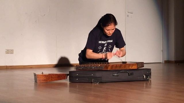 Музыкальный этюд 20.04.2016.Vargan,santur(dulcimer),dombra. смотреть онлайн