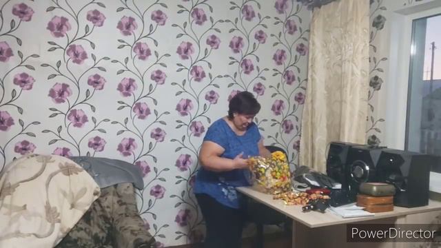 Я сегодня КАК ребенок 🙃 Посылочка!!! Вот это подарок ☺ Деревня смотреть онлайн