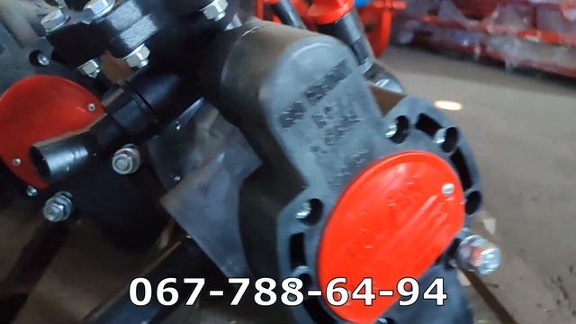 Опрыскиватели на минитрактор Бомет купить как выглядит насос от МОТТОР смотреть онлайн