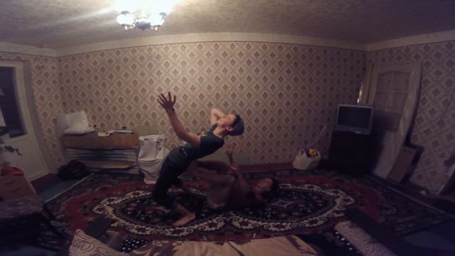 Йога Челлендж по-пьяне!!! 18+| Yoga Challenge DRUNK!!! смотреть онлайн