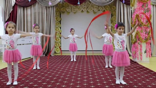 919 Ансамбль Счастливое детство с п Барсуки Танец с лентами смотреть онлайн