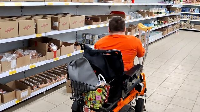 На MET ALLROAD за покупками в магазин 