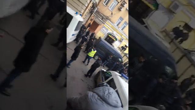 Ина авхоли Мухочира Намемонан ки намози Чумьарам бухони Масчити Садови Питер 15.11. 2019 смотреть онлайн