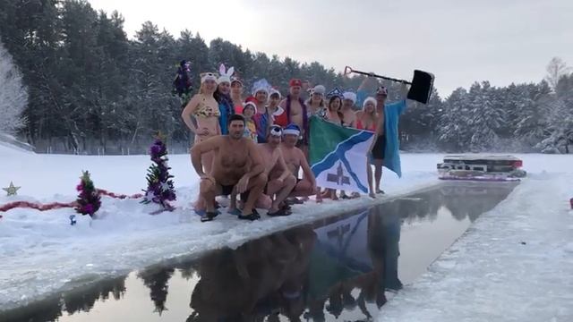 Совершили заплыв аквайс-спортсмены Бердска смотреть онлайн