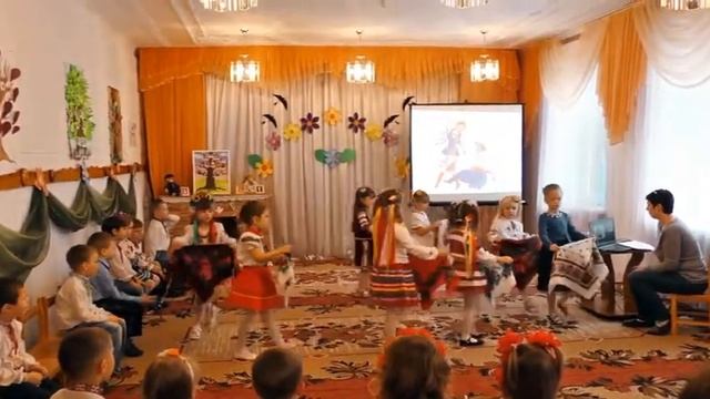 "Родинне дерево" Нововолинський ДНЗ №4 смотреть онлайн