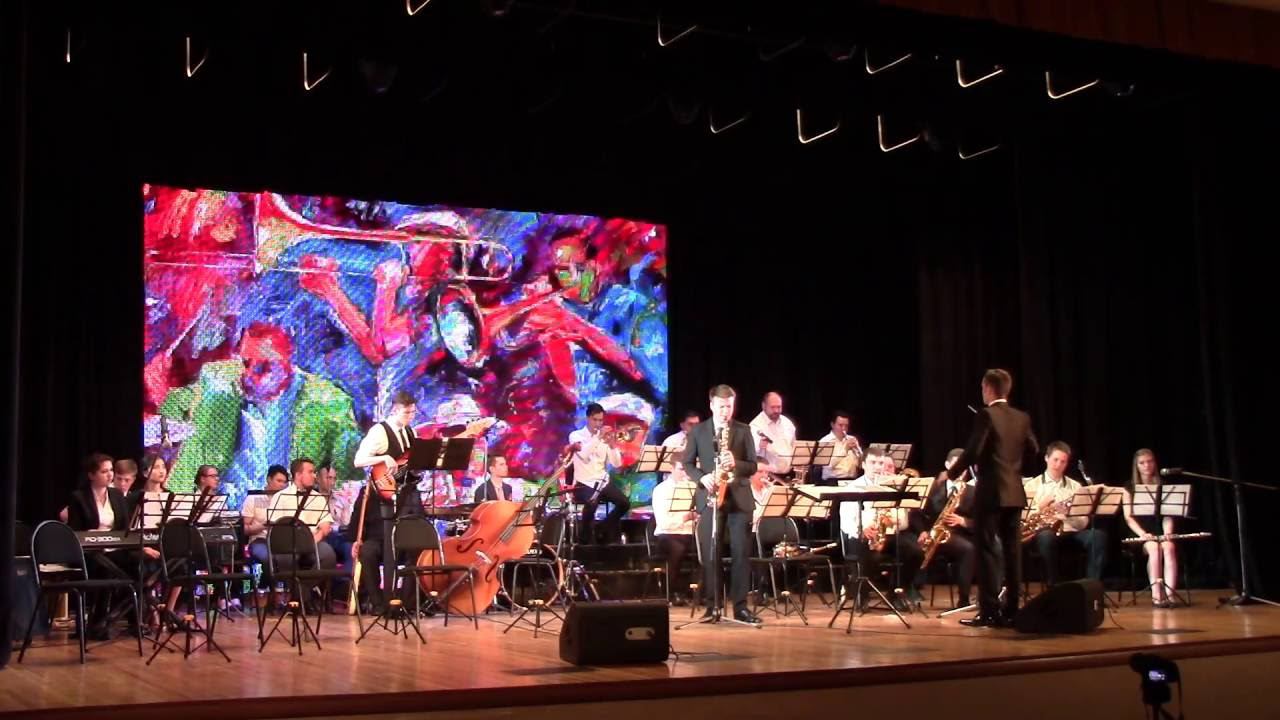 B.Conti «Gonna Fly Now» смотреть онлайн