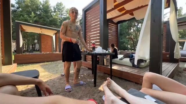 IRL ZLOY LIL MORTY Отдыхают с друзьями