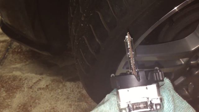 Mercedes W207 Xenon change / wechseln смотреть онлайн