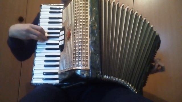 На сопках Маньчжурии - On the Hills of Manchuria (Accordion) смотреть онлайн